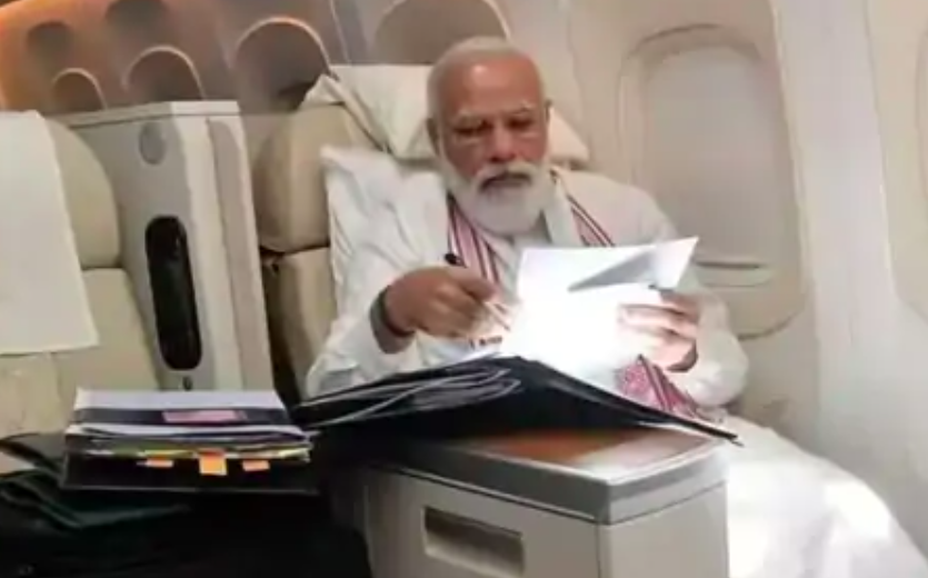 pm modi in pakistani airspace